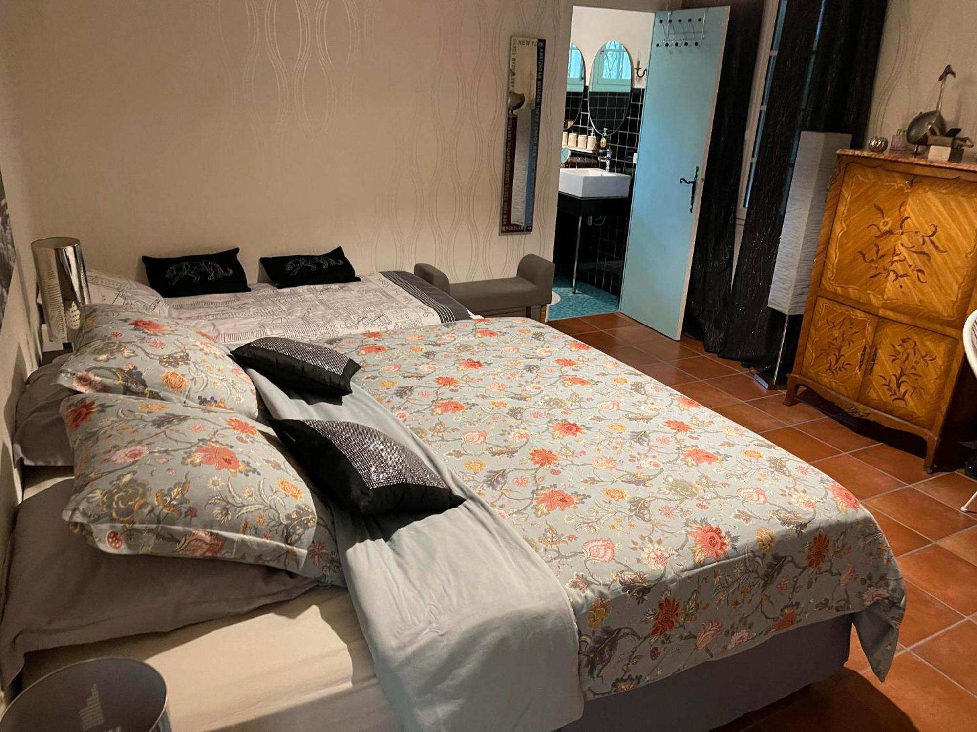 Bed and Breakfast La Belle Chaumiere Bretagne-de-Marsan Экстерьер фото