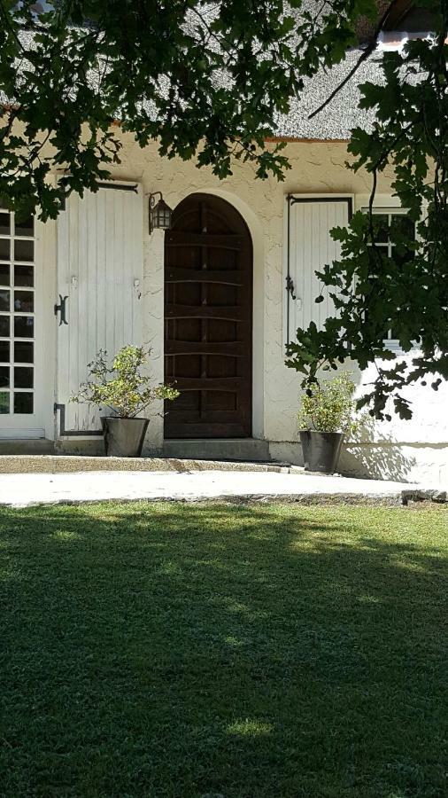 Bed and Breakfast La Belle Chaumiere Bretagne-de-Marsan Экстерьер фото