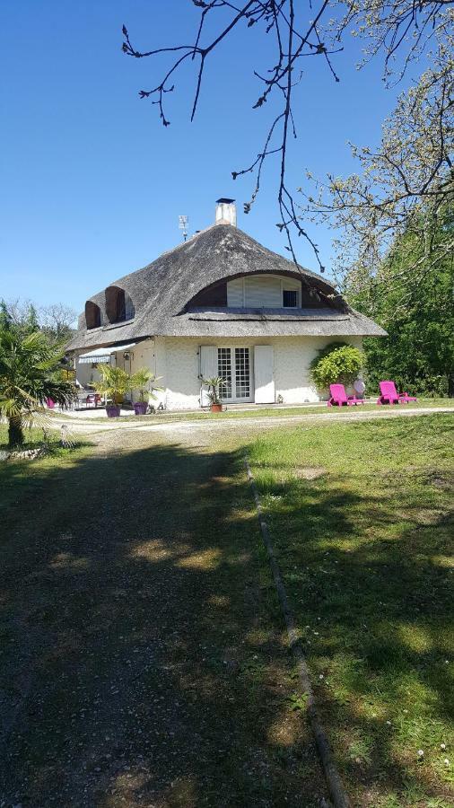 Bed and Breakfast La Belle Chaumiere Bretagne-de-Marsan Экстерьер фото